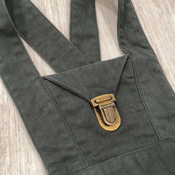 (Double) Belle chiara. Size 2-3T forest green jumper.fits - Picture 2 of 6